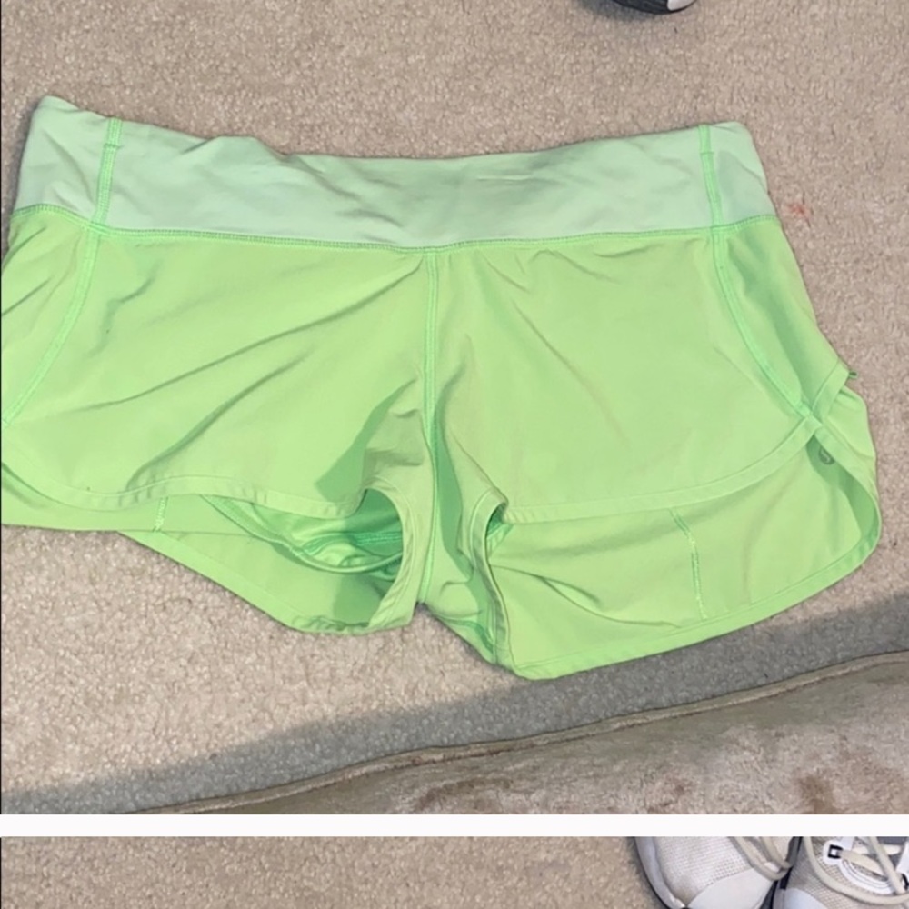 Green Lululemon Speed Ups 2.5 inch